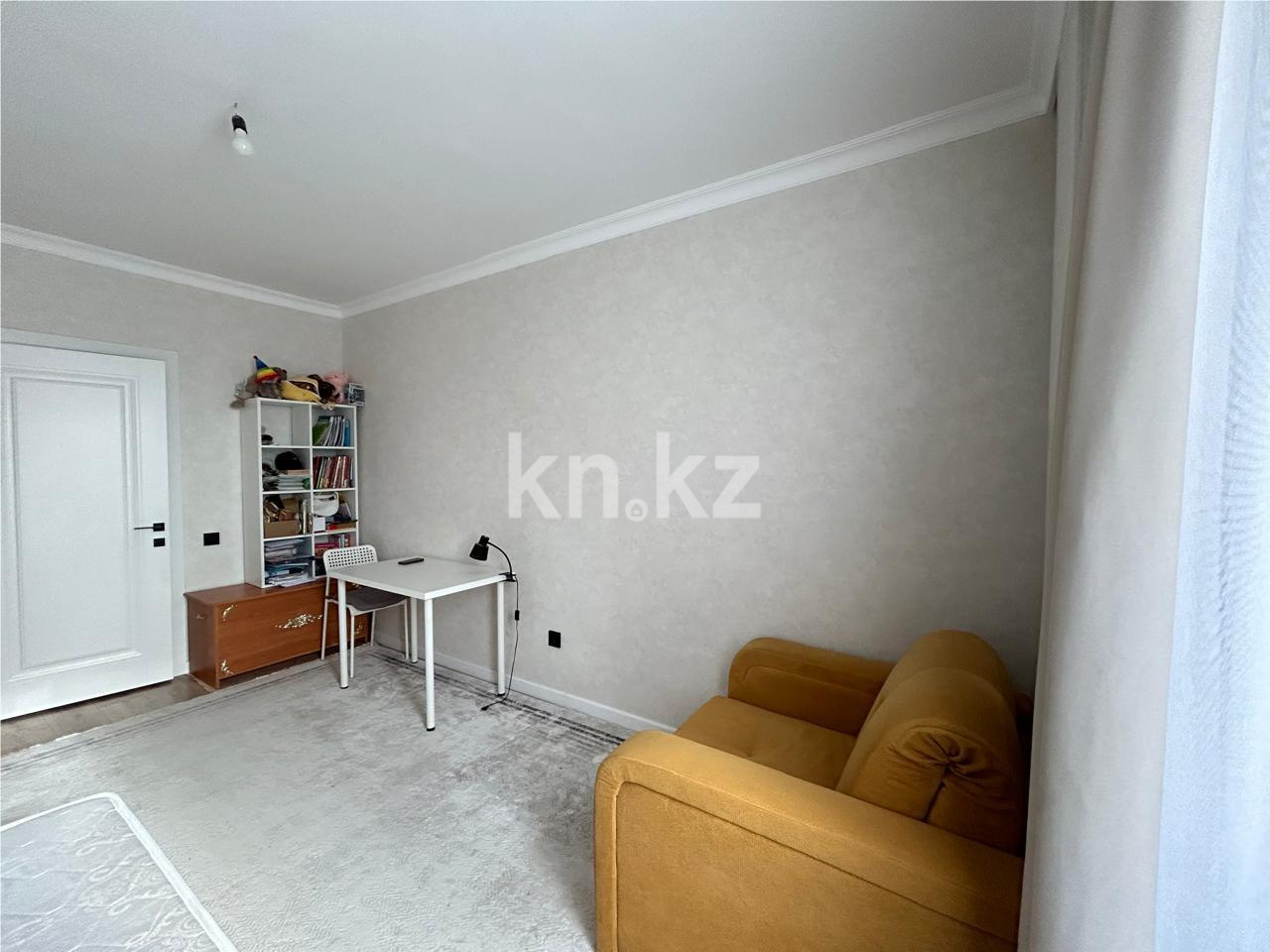 Продажа 2-комнатной квартиры, 77 м², ул. Кенесары в Астане - фото 9