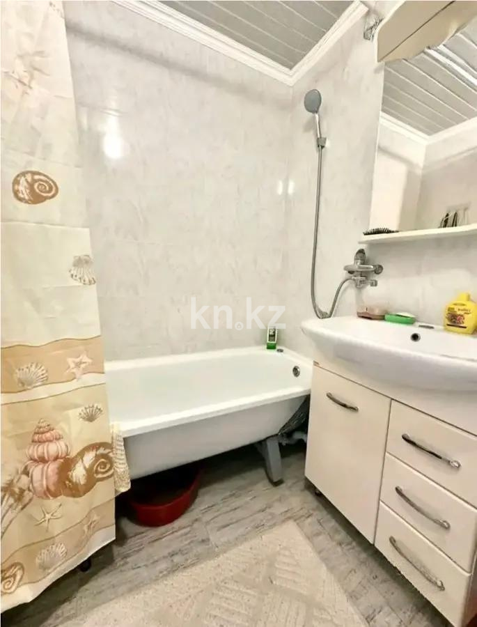 Продажа 3-комнатной квартиры, 70.4 м², пр. Богенбай батыра, дом  6/1 в Астане - фото 5