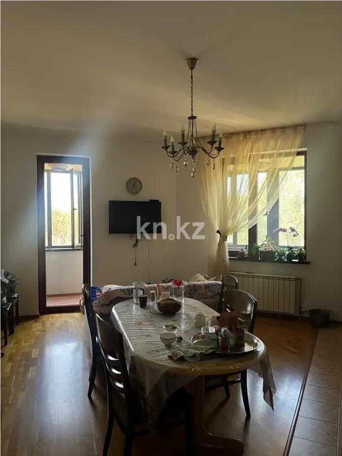 Продажа 4-комнатной квартиры, 200 м² в Алматы - фото 3