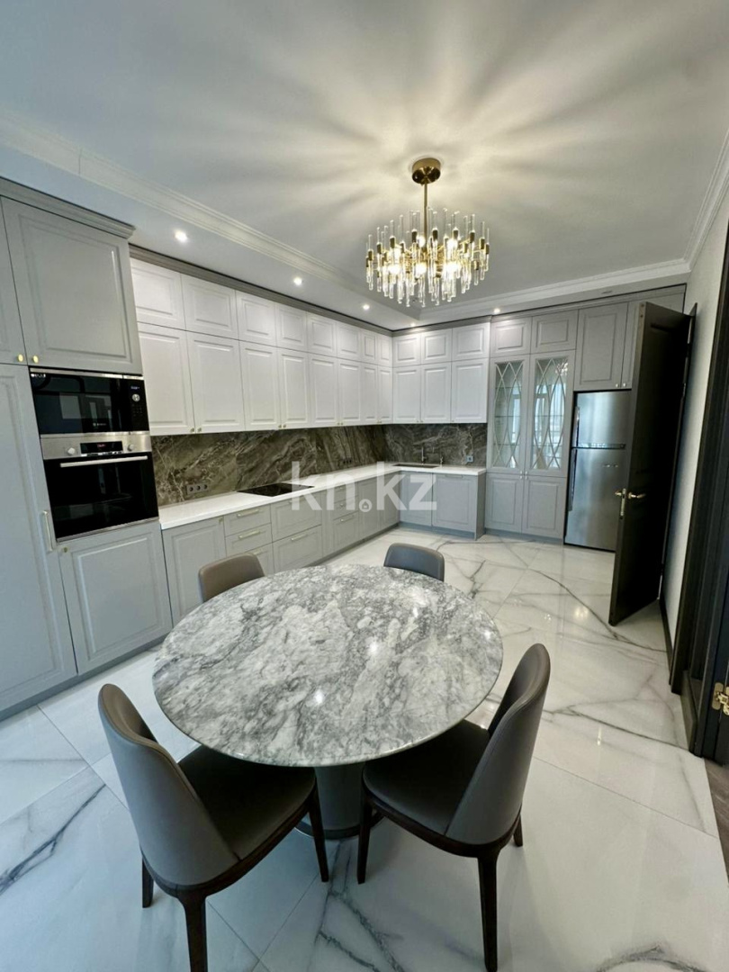 Продажа 4-комнатной квартиры, 170 м² в Астане - фото 15