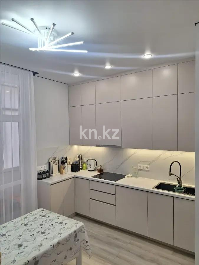Продажа 3-комнатной квартиры, 90.5 м², пр. Туран, дом  52/5 в Астане - фото 3