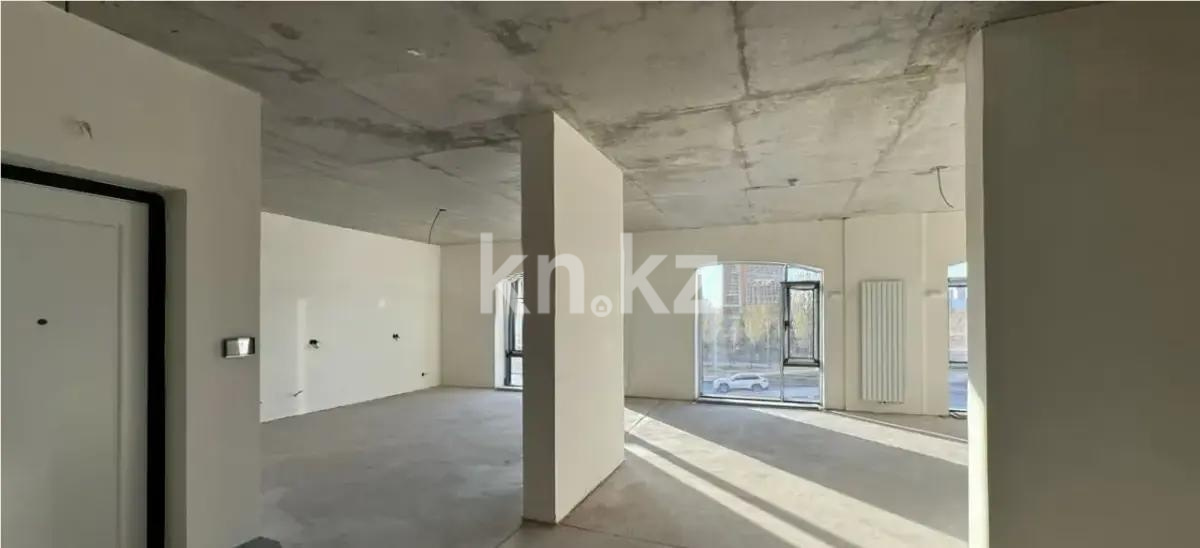 Продажа 5-комнатной квартиры, 195 м² в Астане