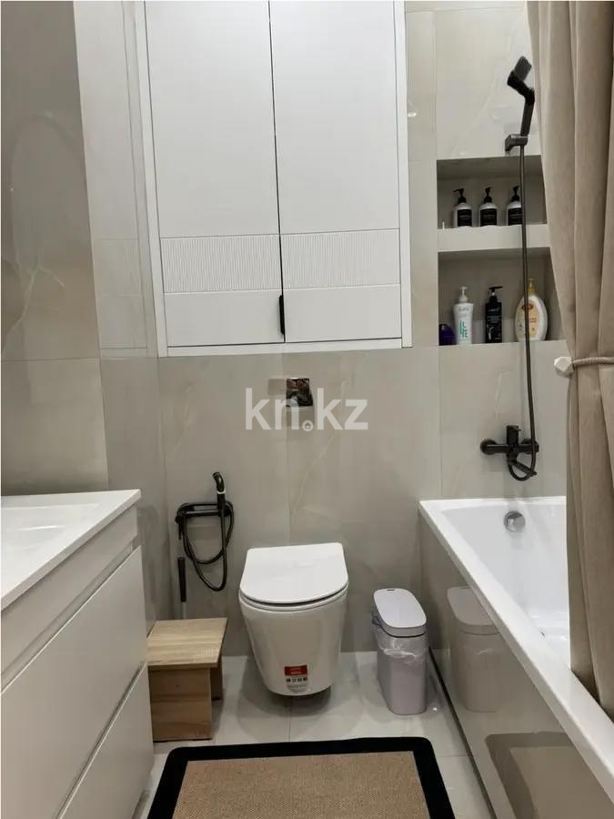 Продажа 4-комнатной квартиры, 126 м², пр. Туран, дом  43/5 в Астане - фото 9
