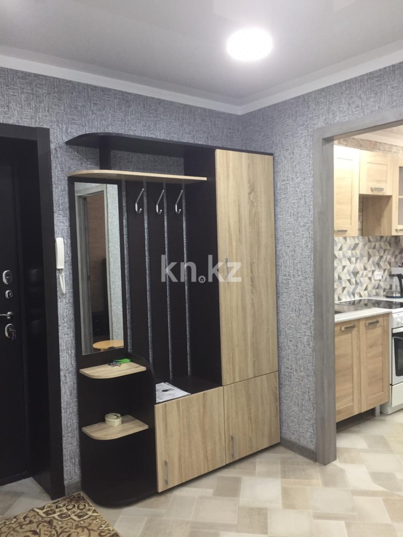 Аренда 1-комнатной квартиры посуточно, 45 м², ул. Набережная Славского, дом  50 в Усть-Каменогорске - фото 8