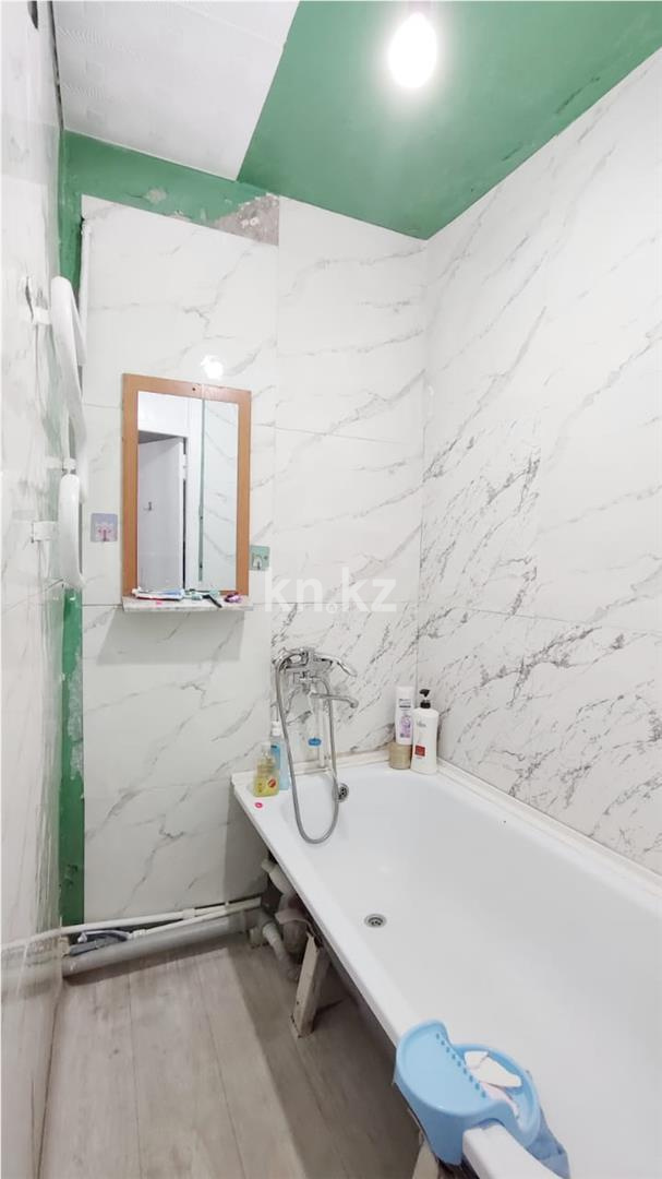 Продажа 2-комнатной квартиры, 45 м², мкр-н 17 в Караганде - фото 10