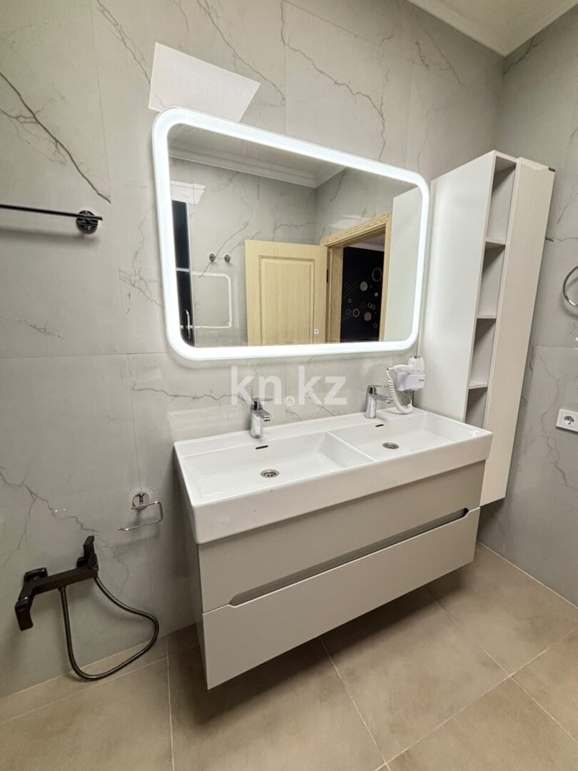 Продажа 4-комнатной квартиры, 132 м² в Астане - фото 8