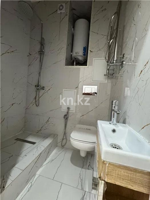 Продажа 3-комнатной квартиры, 89 м², ул. Дюсембекова, дом  44/2 в Караганде - фото 6