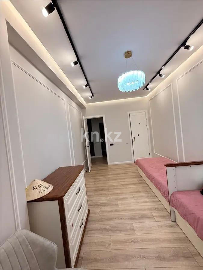 Продажа 4-комнатной квартиры, 108.4 м², пр. Абая, дом  164/8 в Алматы - фото 3