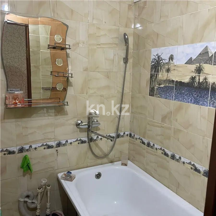 Продажа 2-комнатной квартиры, 44 м², мкр-н 11а, дом  14 в Караганде - фото 5
