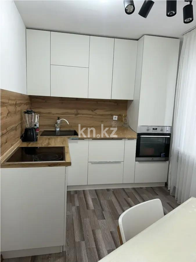 Продажа 2-комнатной квартиры, 66 м², ул. Ашимова, дом  24 в Караганде - фото 2