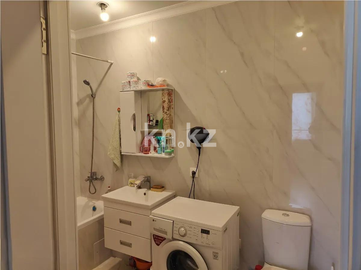 Продажа 1-комнатной квартиры, 50.9 м², ул. Чуланова, дом  131 в Алматы - фото 2