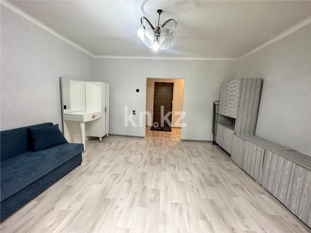 Продажа 2-комнатной квартиры, 52 м², мкр-н Гульдер-1 в Караганде - фото 2