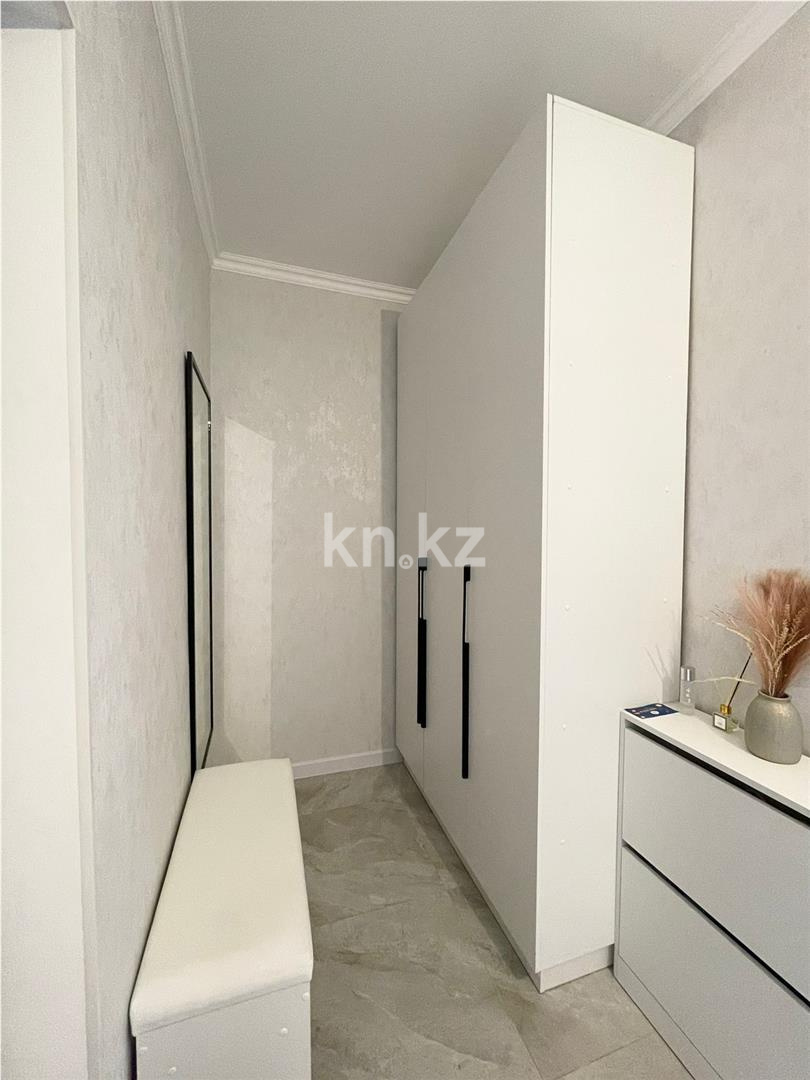 Продажа 2-комнатной квартиры, 72 м², ул. Нуршайыкова в Астане - фото 7