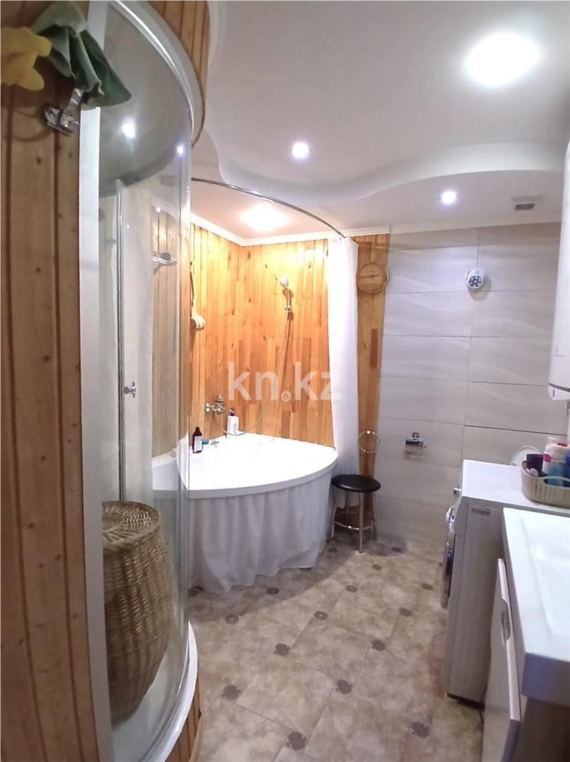 Продажа 3-комнатной квартиры, 119 м² в Караганде - фото 12