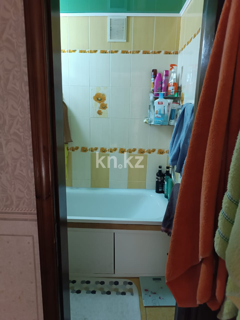 Продажа 4-комнатной квартиры, 100 м², ул. Бакинская в Караганде - фото 26