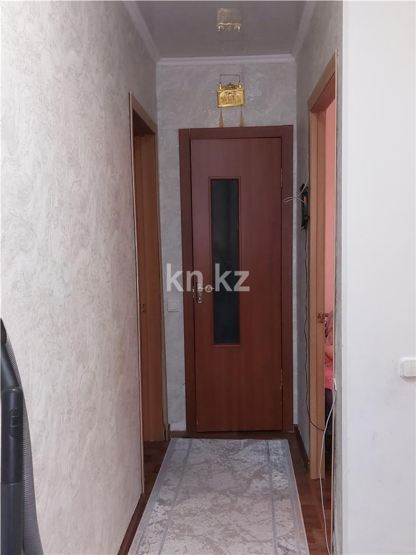 Продажа 2-комнатной квартиры, 47 м², мкр-н 14, дом  36 в Караганде - фото 12