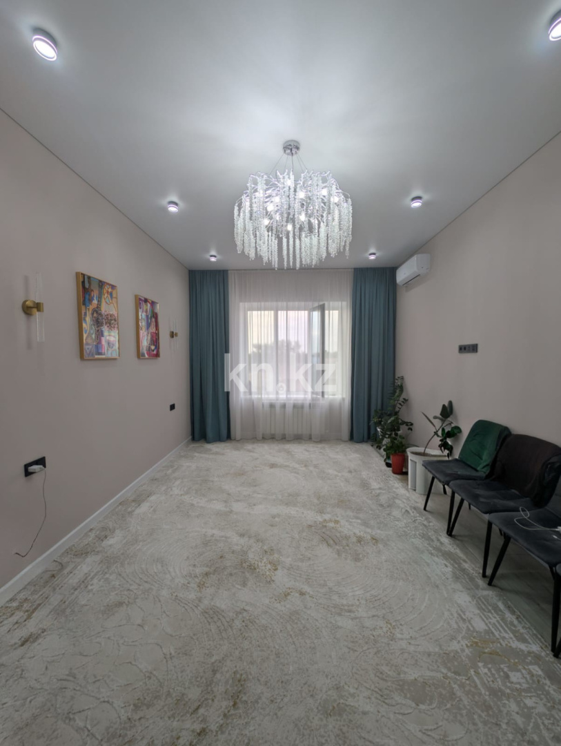 Продажа 3-комнатной квартиры, 100.2 м² в Уральске - фото 9