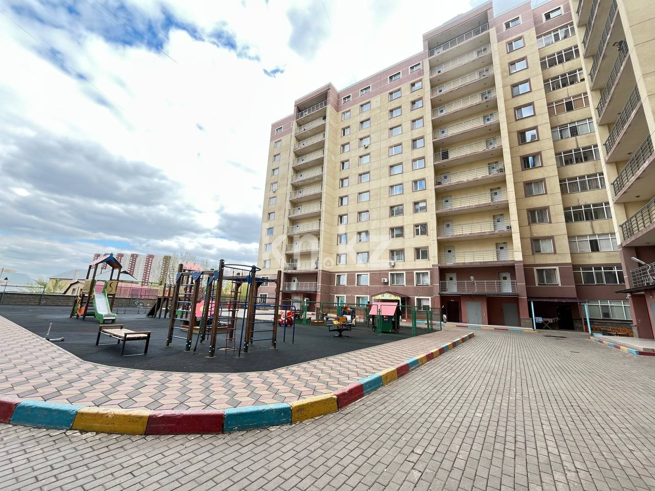 Продажа 3-комнатной квартиры, 127 м² в Астане - фото 36