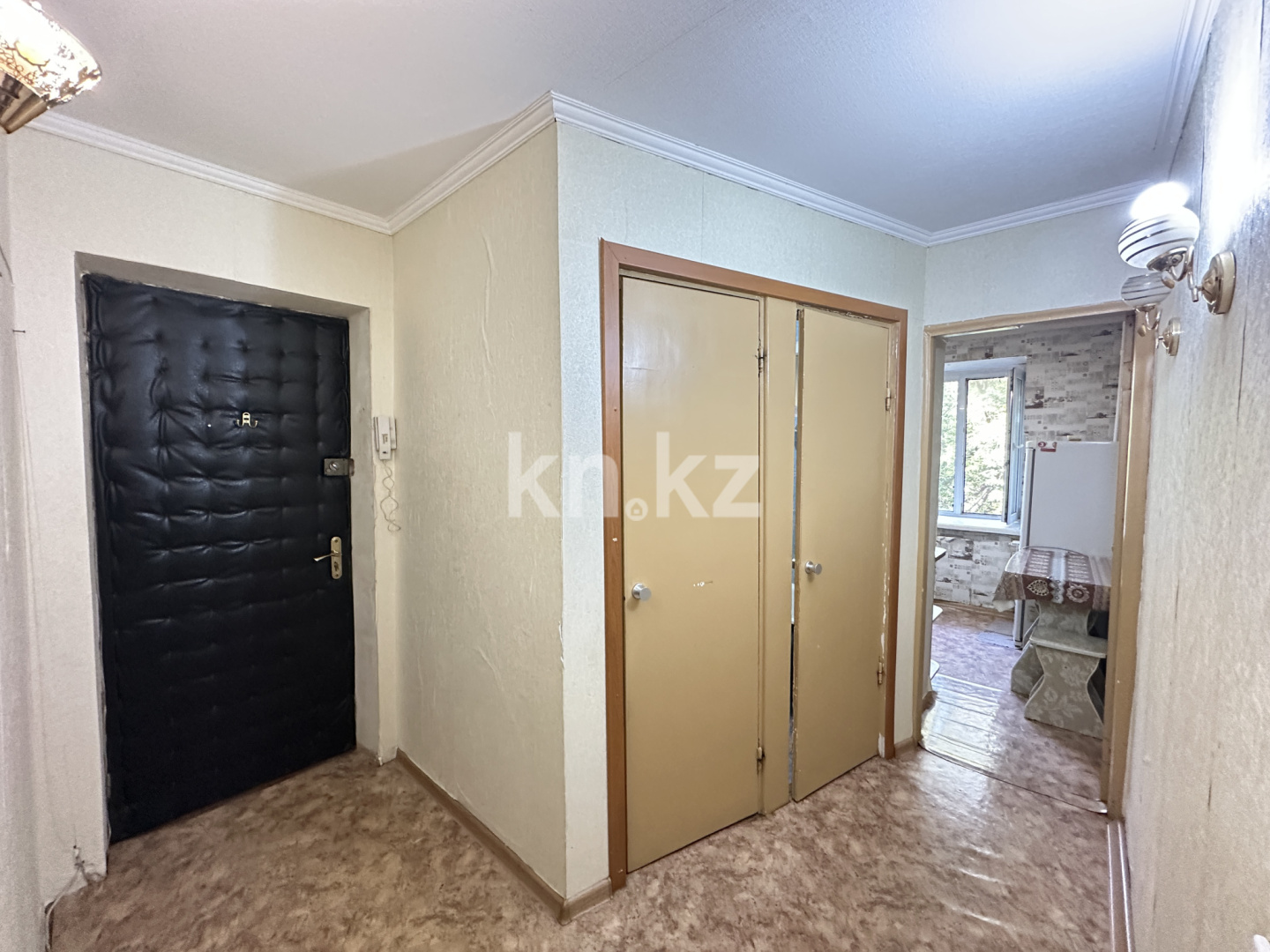 Продажа 2-комнатной квартиры, 45.8 м², ул. Аманжолова, дом  17 в Караганде - фото 16