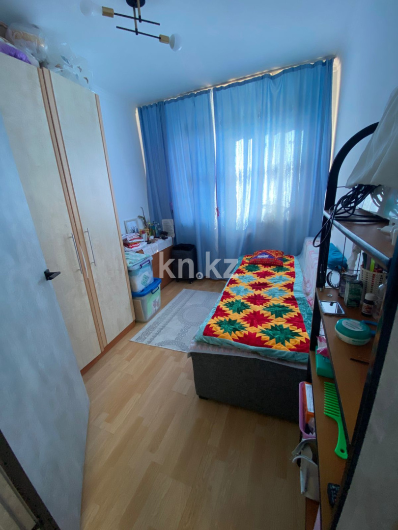 Продажа 3-комнатной квартиры, 47.8 м², мкр-н Восток-2 в Караганде - фото 3