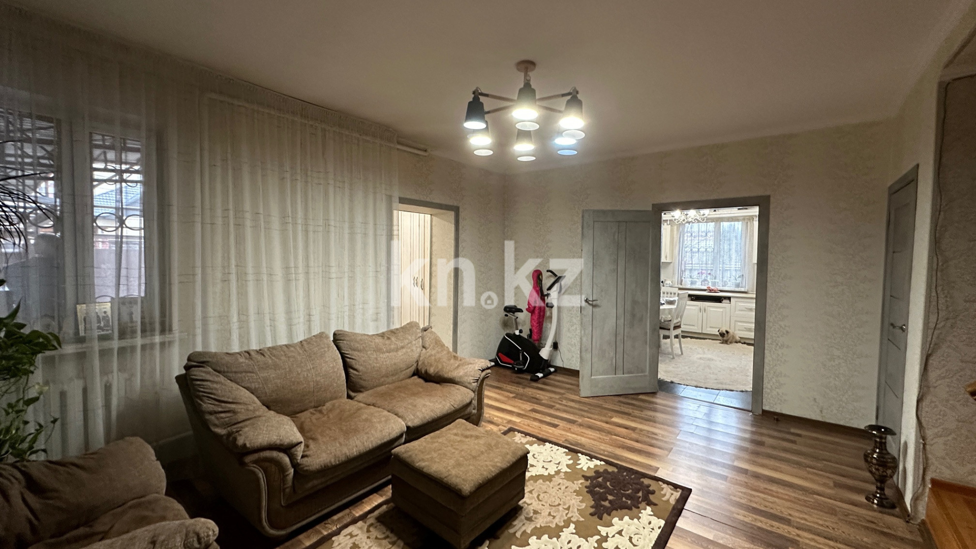 Продажа 4-комнатного дома, 140 м², ул. Сыгай в Алматы - фото 26