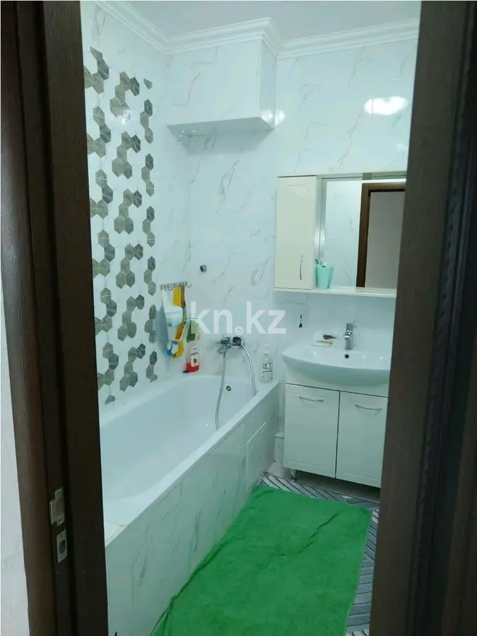 Продажа 3-комнатной квартиры, 96 м², пр. Кудайбердыулы, дом  17 блок 1/10 в Астане - фото 3