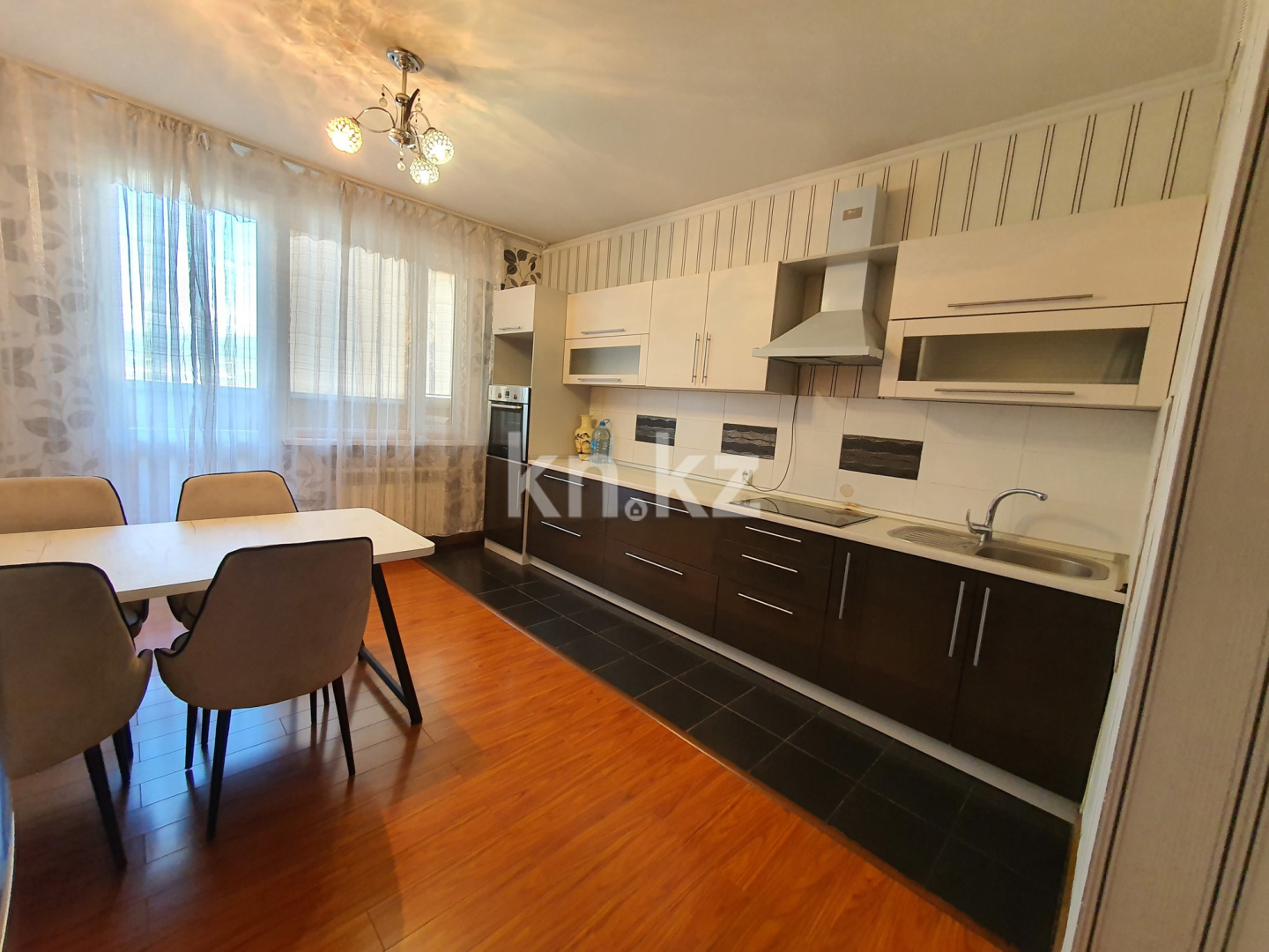 Продажа 2-комнатной квартиры, 87.2 м² в Алматы - фото 8