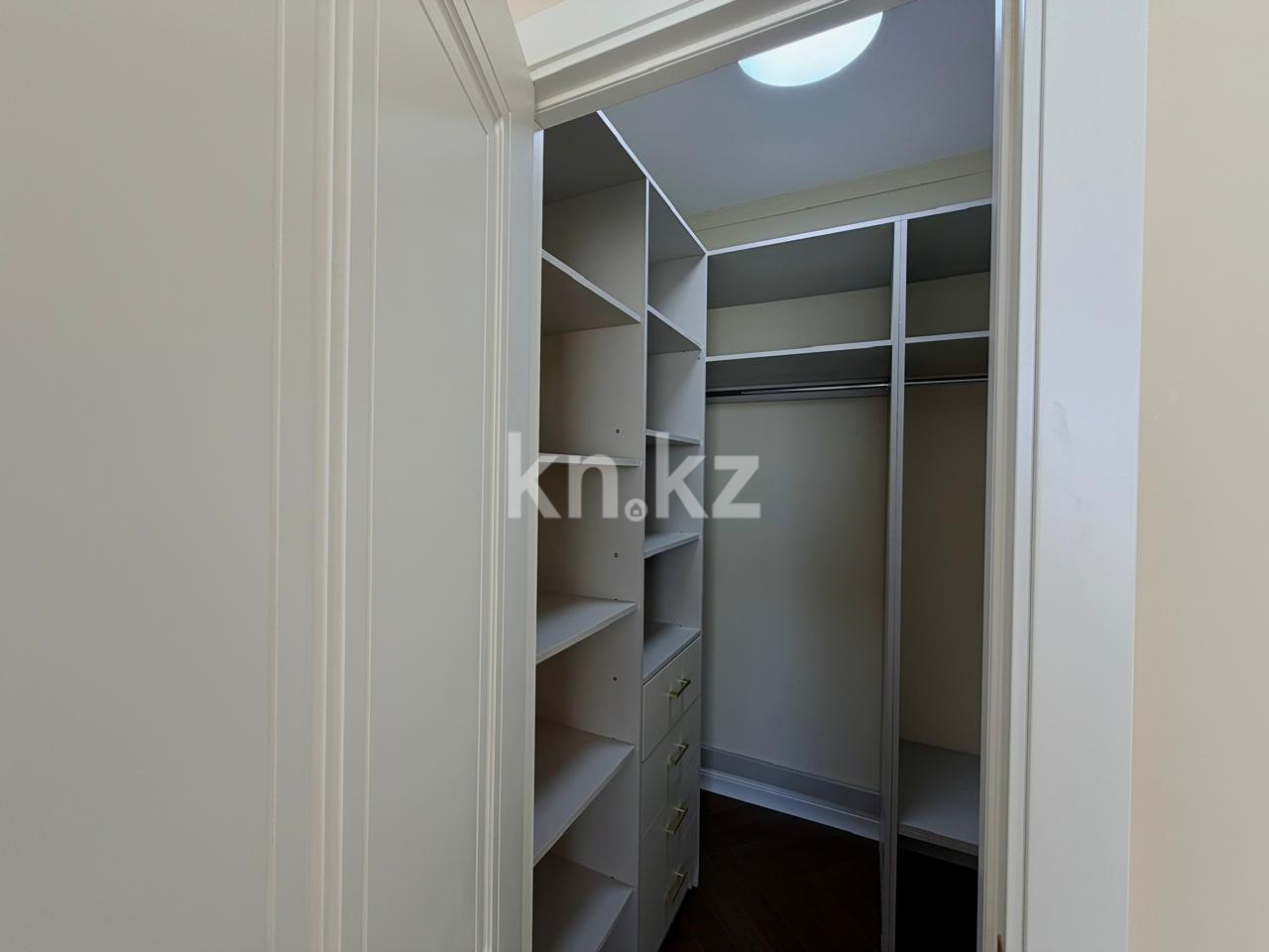 Продажа 4-комнатной квартиры, 127 м² в Караганде - фото 15