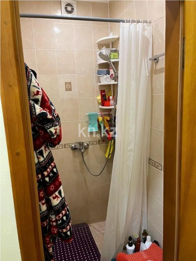 Продажа 3-комнатной квартиры, 82 м², ул. Абая, дом  21 в Караганде - фото 3