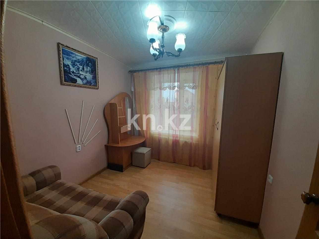 Продажа 3-комнатной квартиры, 57 м², ул. Аманжолова, дом  43 в Караганде - фото 3