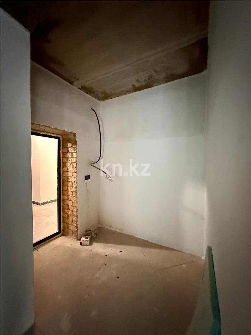 Продажа 3-комнатной квартиры, 77 м², ул. Букетова в Караганде - фото 6