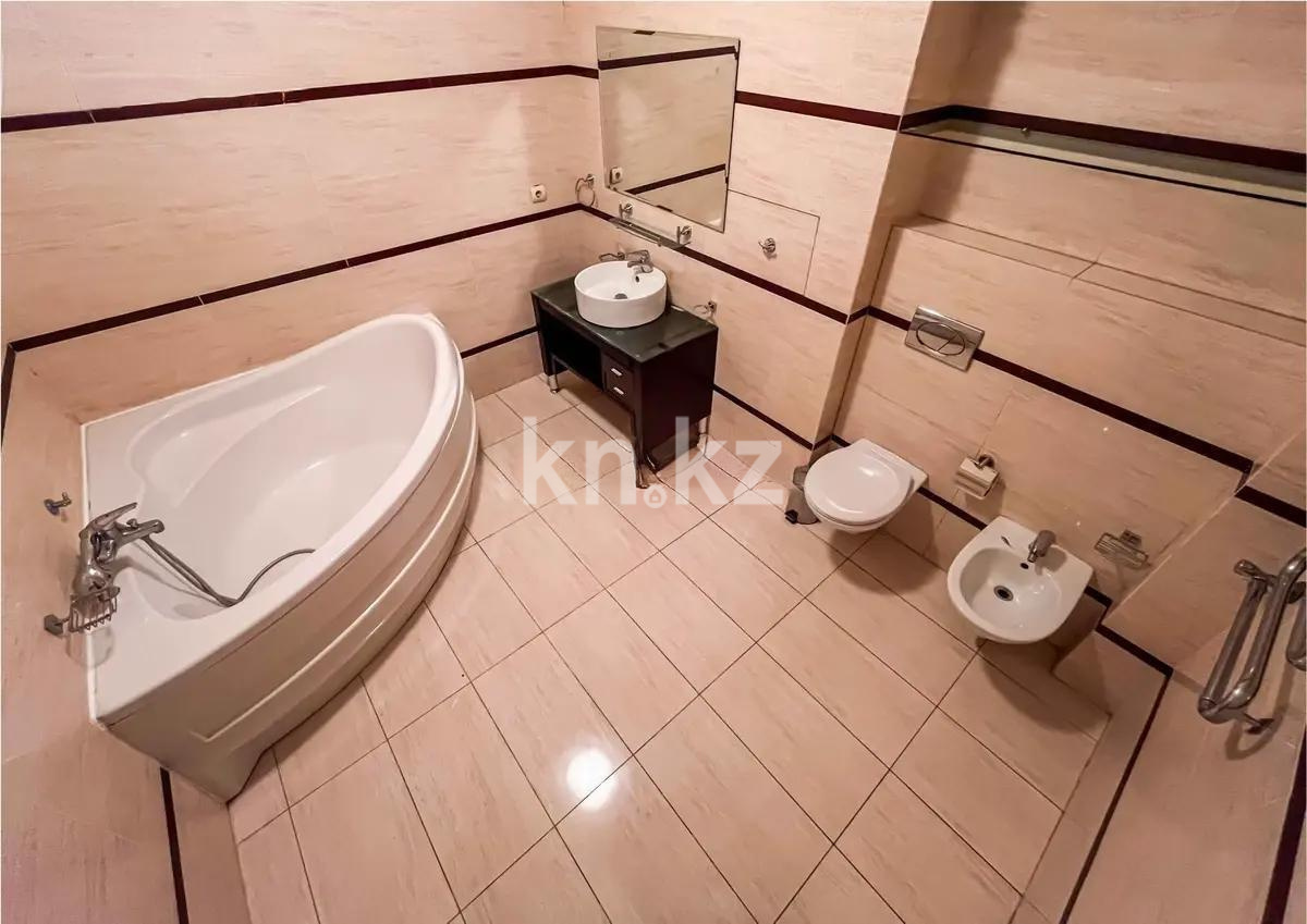 Продажа 2-комнатной квартиры, 127 м², пр. Аль-Фараби, дом  95 в Алматы - фото 4