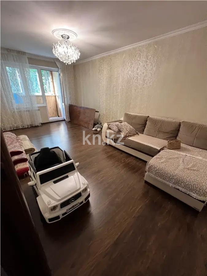 Продажа 3-комнатной квартиры, 70 м², мкр. Аксай-3, дом  11 в Алматы