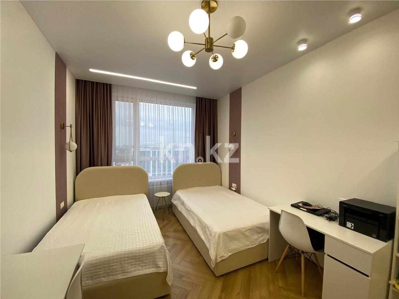 Продажа 3-комнатной квартиры, 105.2 м², ул. Мухамедханова в Астане - фото 4