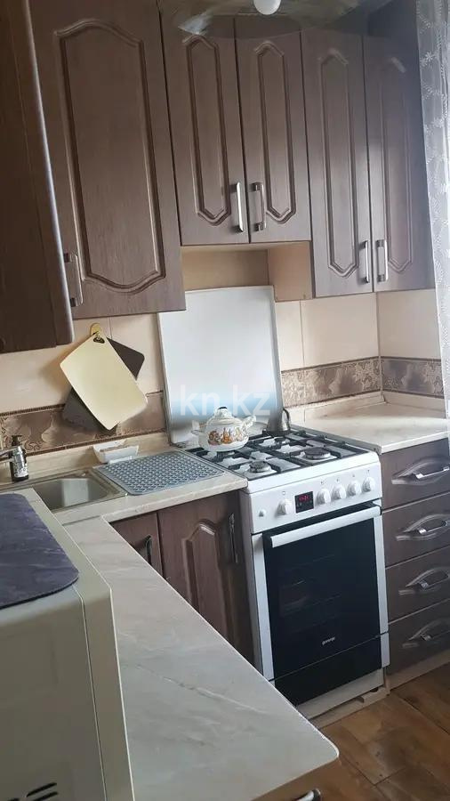 Продажа 3-комнатной квартиры, 48 м², мкр-н 17, дом  49 в Караганде - фото 4