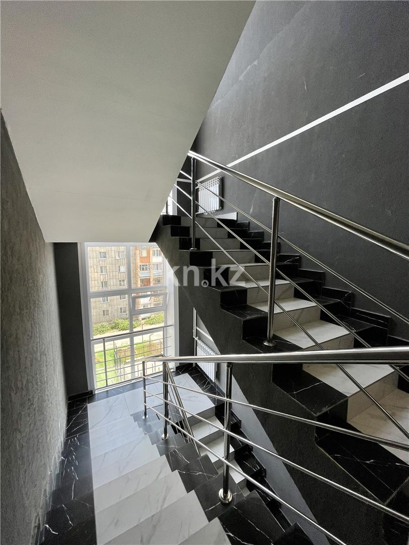 Продажа 3-комнатной квартиры, 75 м², ул. Муканова, дом  1/9 в Караганде - фото 21