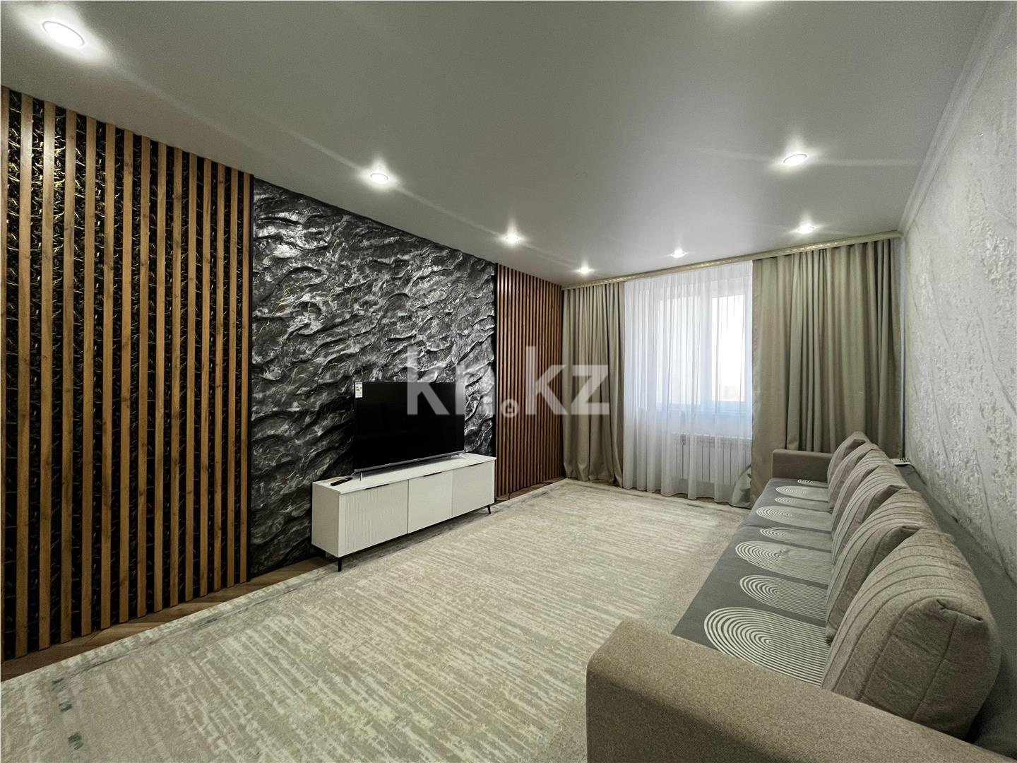 Продажа 2-комнатной квартиры, 65 м² в Караганде - фото 3