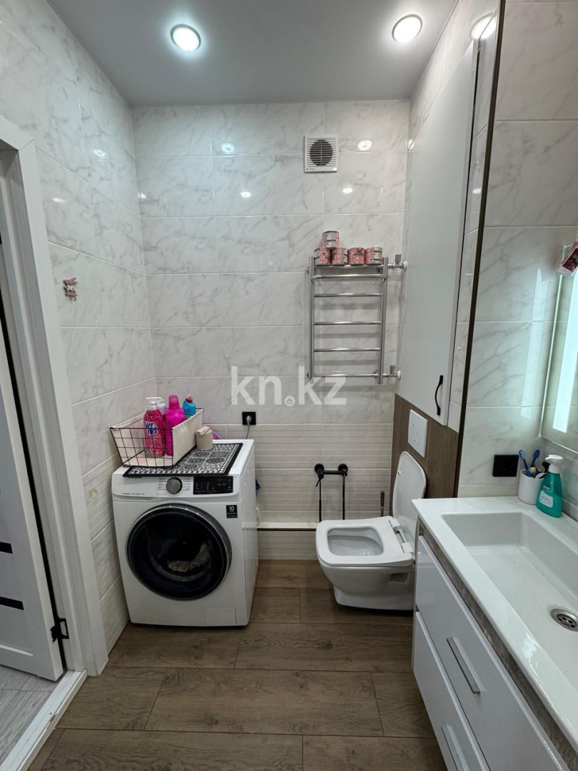 Продажа 1-комнатной квартиры, 41.8 м², ул. Сатыбалдина в Караганде - фото 5