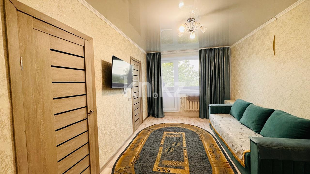 Продажа 3-комнатной квартиры, 48 м², 17-й мкр., дом  52 в Караганде