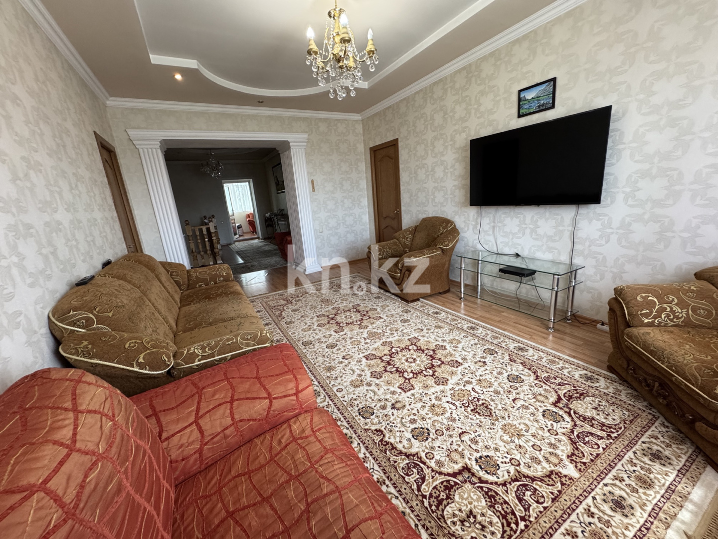 Продажа 6-комнатного дома, 338 м², ул. Молдагуловой в Караганде - фото 4