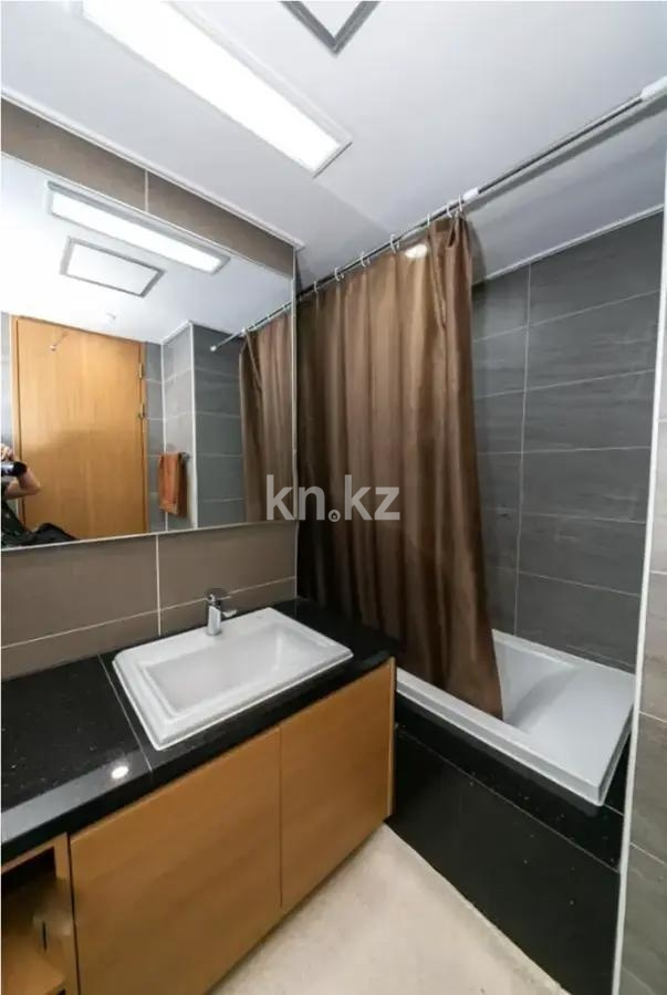 Продажа 2-комнатной квартиры, 76 м² в Астане - фото 4