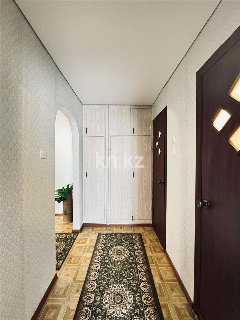 Продажа 2-комнатной квартиры, 54 м², мкр-н 8 в Темиртау - фото 13