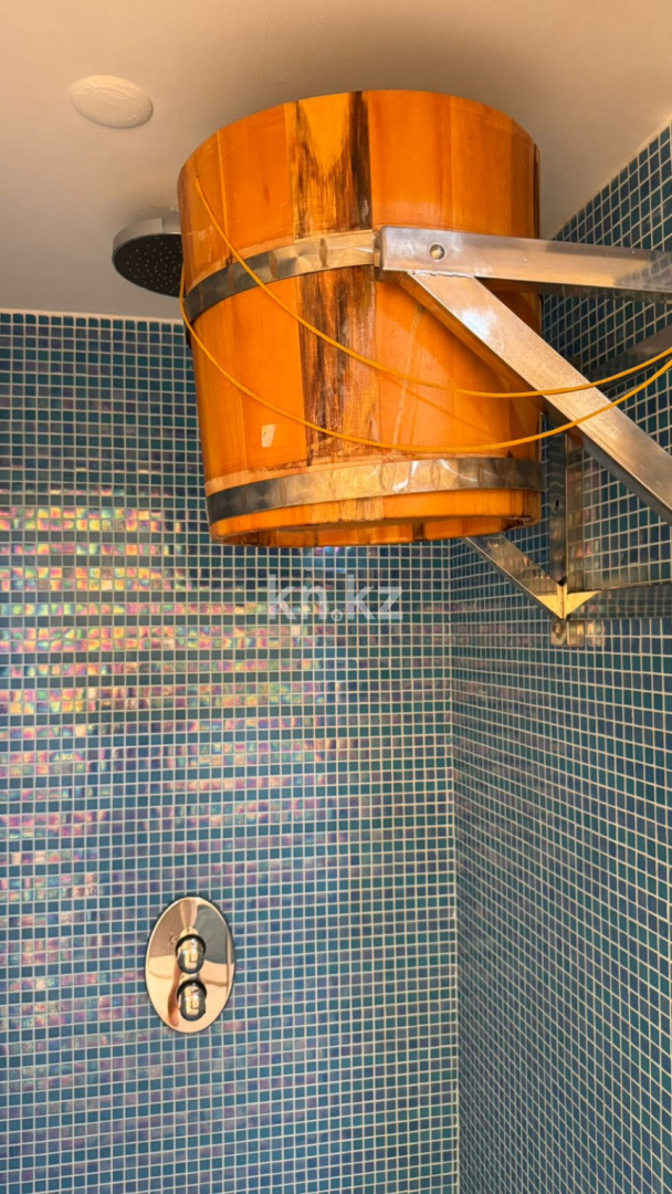 Продажа 4-комнатного дома, 360 м² в Алматы - фото 32