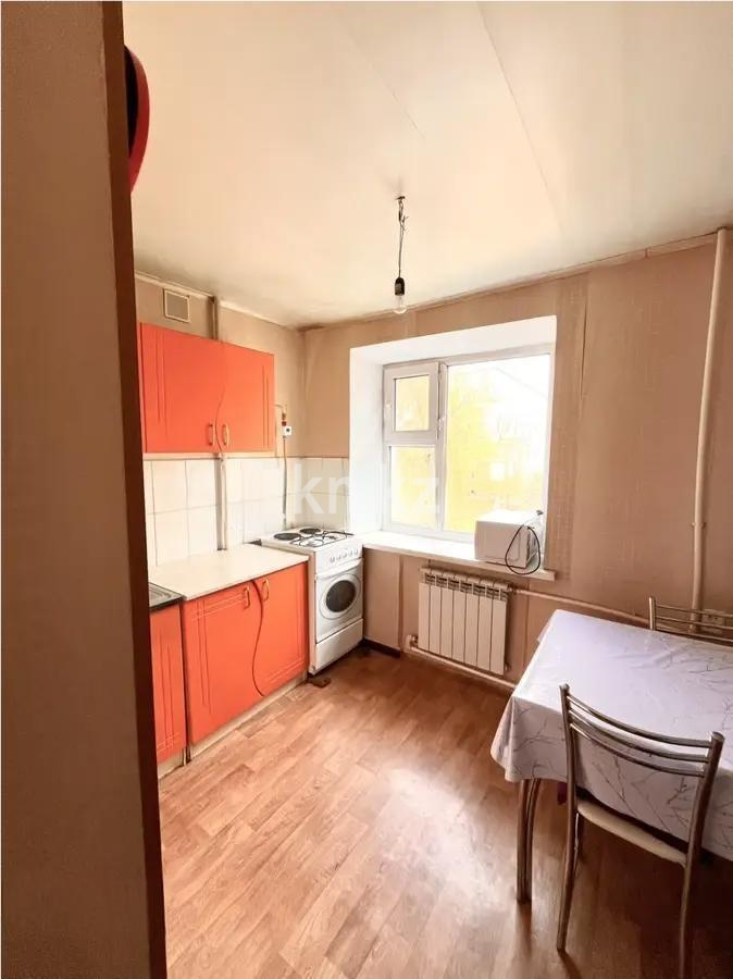 Продажа 2-комнатной квартиры, 41 м², 6 мкр., дом  5 в Караганде - фото 3