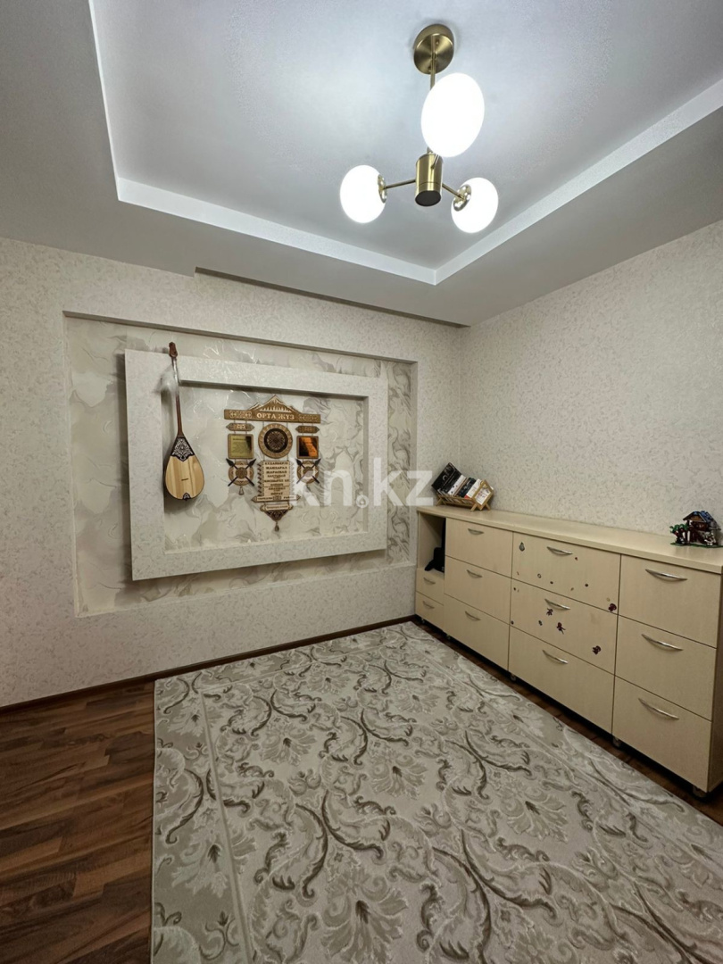 Продажа 4-комнатной квартиры, 97 м², ул. Желтоксан в Алматы - фото 2