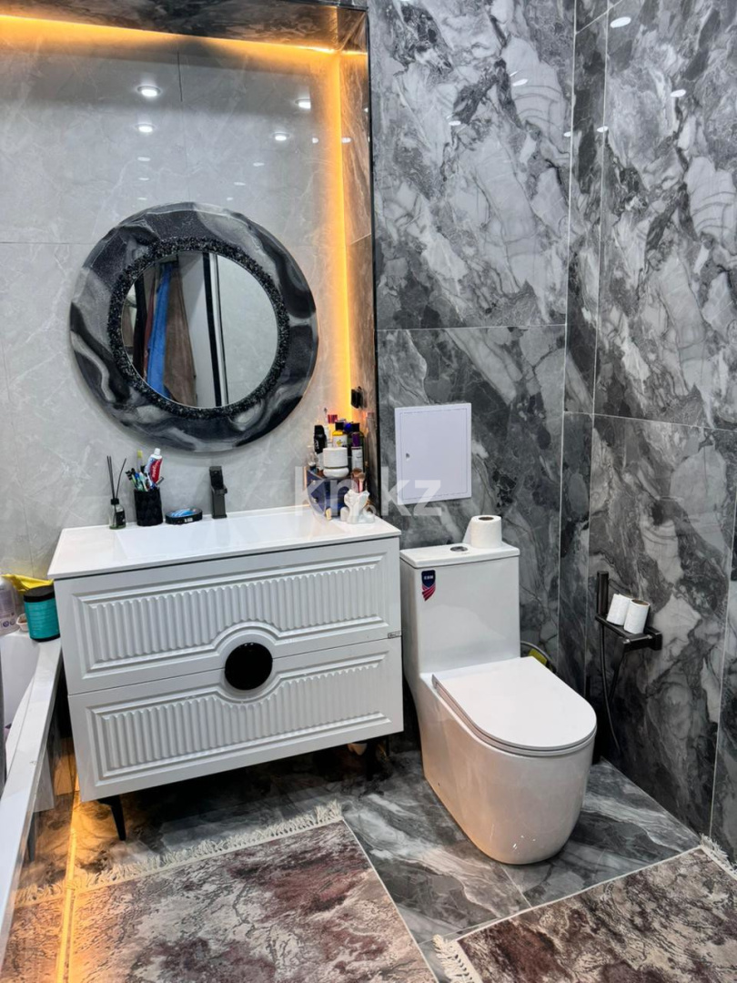 Продажа 2-комнатной квартиры, 73 м², пр. Абая, дом  202 в Алматы - фото 4