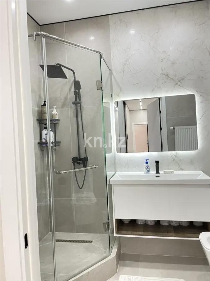 Продажа 2-комнатной квартиры, 64 м² в Алматы - фото 4