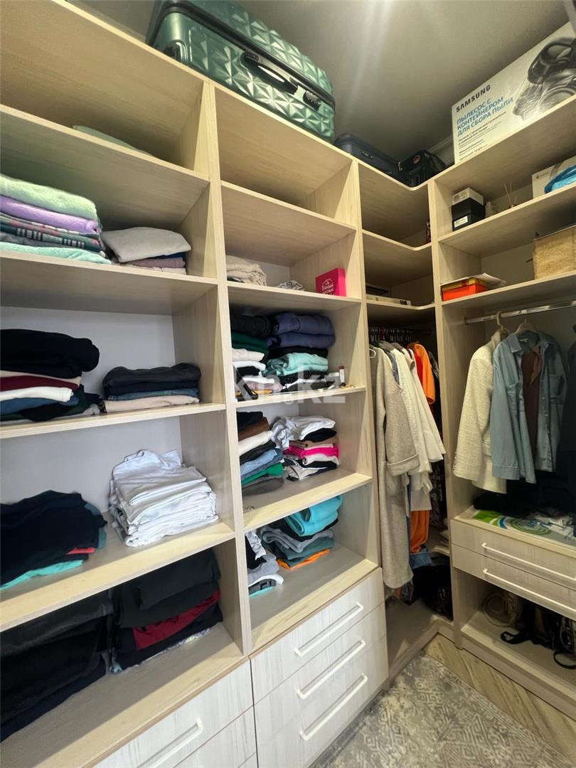 Продажа 3-комнатной квартиры, 94 м², ул. Сатыбалдина, дом  30 в Караганде - фото 7