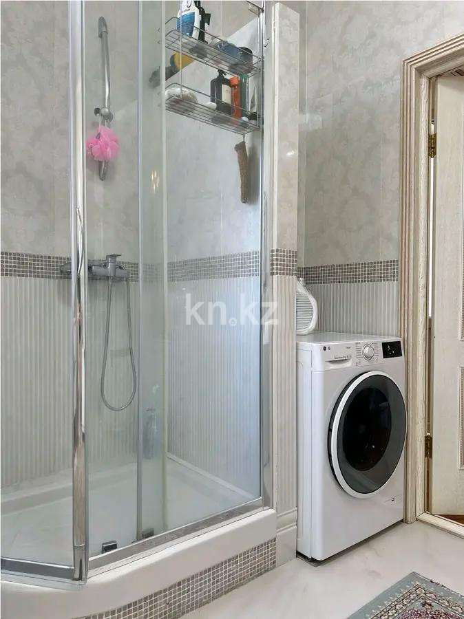 Продажа 4-комнатной квартиры, 146 м², ул. Сатпаева, дом  30а в Алматы - фото 7