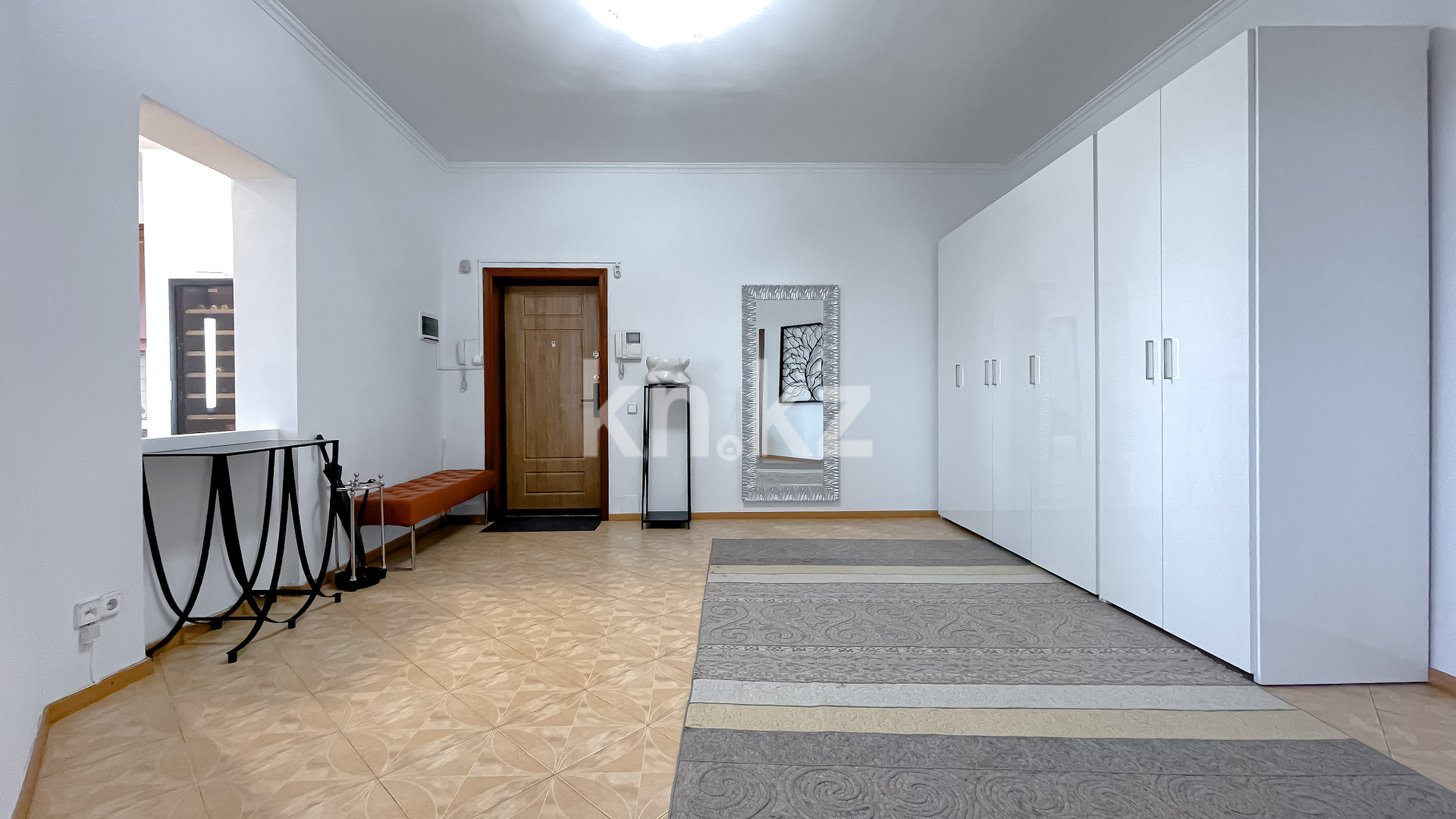 Продажа 5-комнатной квартиры, 195 м² в Алматы - фото 36